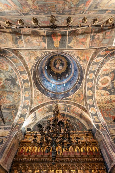 Polychrome Decke Einer Osteuropäischen Orthodoxen Kirche — Stockfoto