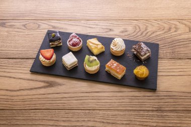 Pastalar gastronomideki en önemli hazırlıklardan biridir, özellikle şekerlemelerde, onların gerçekleştirilmesinden sorumlu konular. Kim lezzet ve dokuma dolu bir pastaya hayır diyebilir ki??