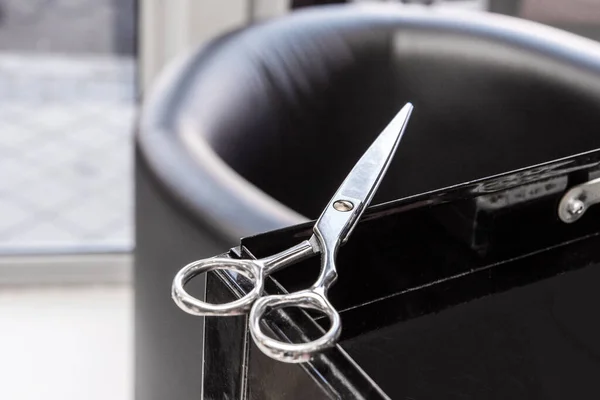 Metal Hairdressing Scissors Edge Black Metal Shelf — Photo