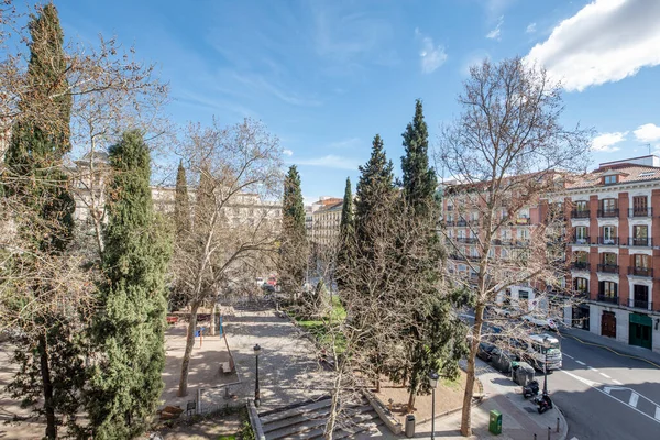 Madrid Square Many Trees Predominantly Clear Sky — Foto de Stock