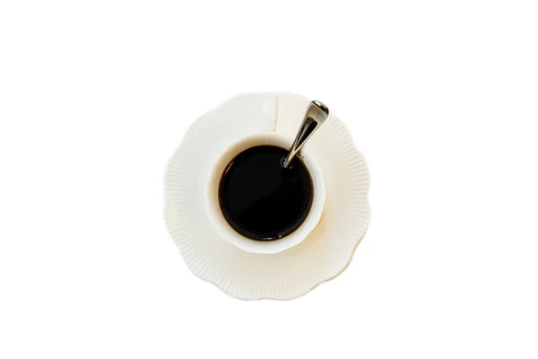 白い背景にスチームと黒ホットエスプレッソコーヒーのカップ.トップビュー、コピースペース。テーブルの上の朝エスプレッソ. — ストック写真