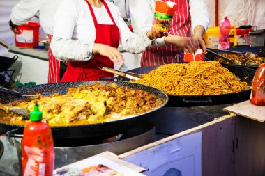 Asya yemek ve gelenekleri fuarı, festival, Prag, Çek Cumhuriyeti 'nde sokaktaki Çin yemek fuarı