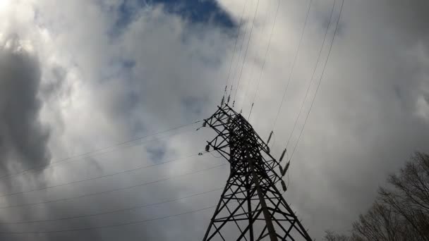 Nagyfeszültségű Elektromos Vezetékes Fém Torony — Stock videók