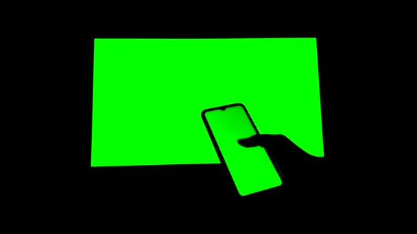 在没有光线的情况下 电子设备 电话和监视器 绿色屏幕和手摇屏幕上的色键 — 图库视频影像