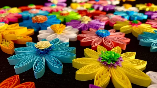 Fiori Carta Fatti Mano Utilizzando Tecnologia Quilling Regalo Tua Amata — Foto Stock