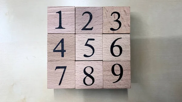 Dětské Bloky Dřeva Čísly Pro Vývoj Výuku Čísel Dětí Sčítání — Stock fotografie