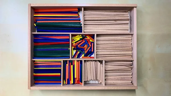 Conjunto Madera Con Varillas Multicolores Para Desarrollo Educación Los Niños — Foto de Stock