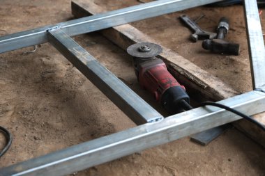 Sıkıştırılmış kırmızı öğütücü, demirci araçları