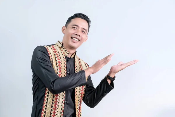 Attraktiv Asiatisk Man Med Olika Känslor Bär Vävd Kombination Som — Stockfoto