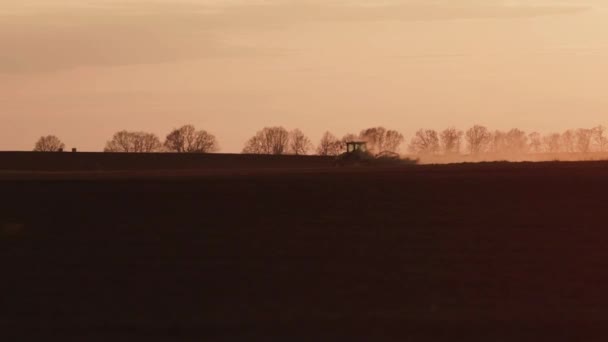 Traktor Pracuje Poli Zemědělské Podniky Zemědělci Pracovním Procesu Agronomie Stroje — Stock video