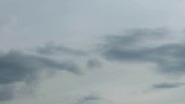 Пухнасті Хмари Кумулуса Виблискують Під Час Заходу Сонця Проміжок Часу — стокове відео