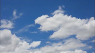 Bulutlar bulutlar, bulutlar, bulutlar, hava bulutları, mavi bulutlar, bulutlar. Yüksek kalite 4k görüntü