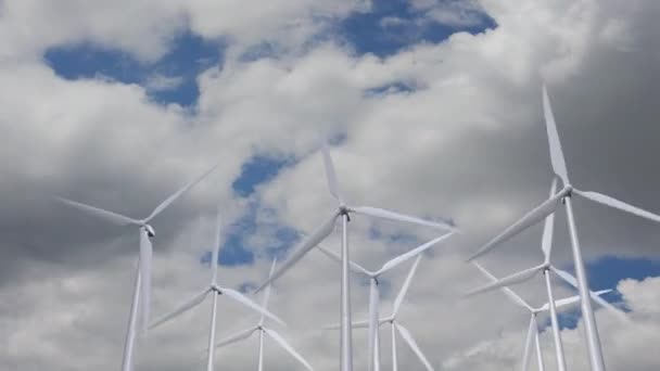 Ветряные Турбины Чистая Зеленая Энергия Ветра Уменьшить Выбросы Углекислого Газа — стоковое видео