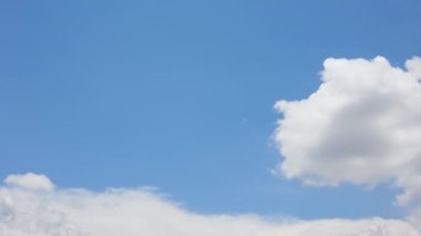Bulutlar bulutlar, bulutlar, bulutlar, hava bulutları, mavi bulutlar, bulutlar. Yüksek kalite 4k görüntü