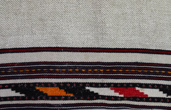 乌克兰国家装饰品在国产帆布上 在国产帆布上编织的几何图案 手工做的十九世纪末的帆布 — 图库照片