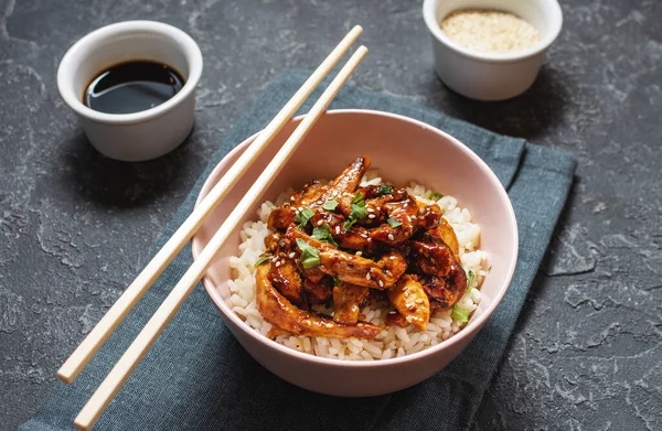 Homemade Sesame Chicken Served Jasmine White Rice — Stock Photo, Image