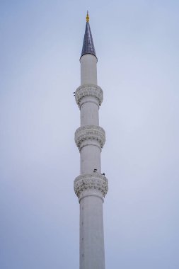 Cami Dikey Açısının Minaresi