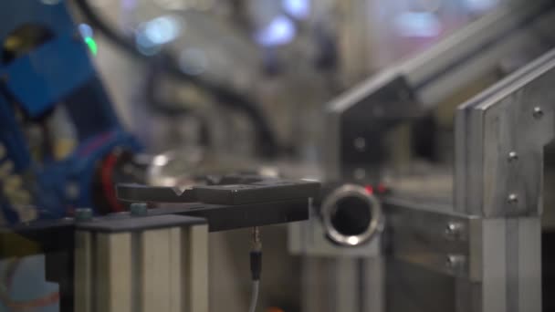 Brazo Robot Automatizado Fábrica Moderna — Vídeo de stock