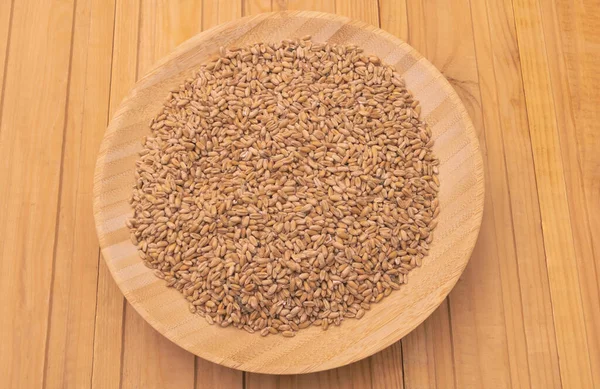 Семена Пшеницы Деревянной Тарелке — стоковое фото