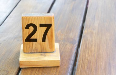 Tahta sekmede 27 numaralı ahşap öncelik..