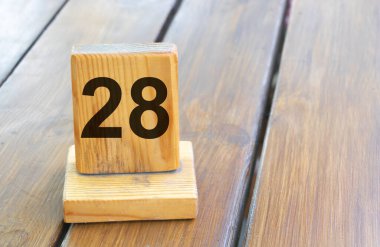Tahta sekmede 28 numaralı ahşap öncelik..