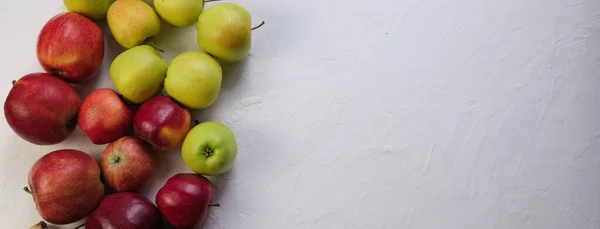 Grüne Äpfel Aus Nächster Nähe Saftige Früchte Nützlicher Imbiss Vegetarisches — Stockfoto