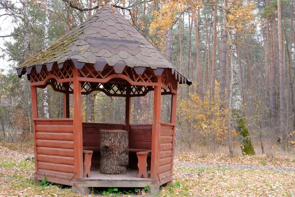 Public Gazebo Wooden Pavilion Autumn Forest Forest Rest Picnic Camping — Stock Photo, Image