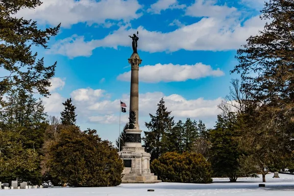 State New York Monument Winter Gettysburg National Cemetery Pennsylvania Usa — Stockfoto