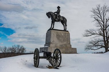 General O. Anıtı. Howard, Doğu Mezarlığı Tepesi, Gettysburg Ulusal Askeri Parkı, Pennsylvania, ABD
