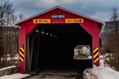 Adair Bridge Over A Metallic Winter Sky, Perry County, Pennsylvania, ABD