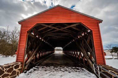 Sachs Covered Bridge 'de Blustery Day, Adams County, Pennsylvania, ABD