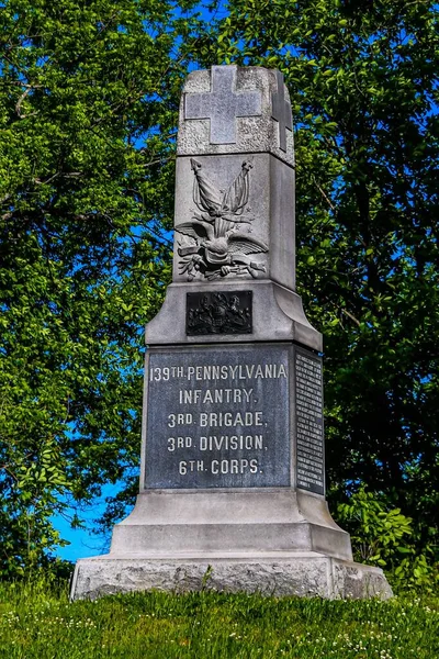 美国宾夕法尼亚州葛底斯堡国家军事公园约翰韦克特农场附近第139座宾夕法尼亚步兵纪念碑的照片 — 图库照片