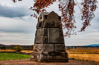 Fotoğraf: 71. Pennsylvania Piyade Anıtı (Kaliforniya Alayı), Gettysburg Ulusal Askeri Parkı, Pennsylvania ABD
