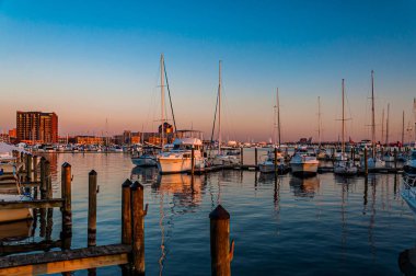Fotoğraf: Fells Point Sunset, Baltimore, Maryland ABD