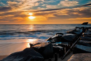 SS Atlantus Batık Batık ve Feribot Arkaplanında Gün Batımı, Cape May, New Jersey