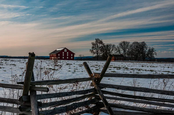 Foto Winter Sunset Granja Sherfy Parque Militar Nacional Gettysburg Pennsylvania — Foto de Stock