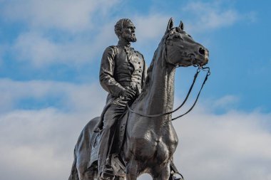 Tümgeneral George Gordon Meade anıtı, Gettysburg Ulusal Askeri Parkı, Pennsylvania, ABD