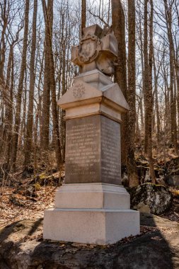 9. Toplu Piyade Alayı Anıtı, Büyük Yuvarlak Yakınları, Gettysburg Ulusal Askeri Parkı, Pennsylvania, ABD