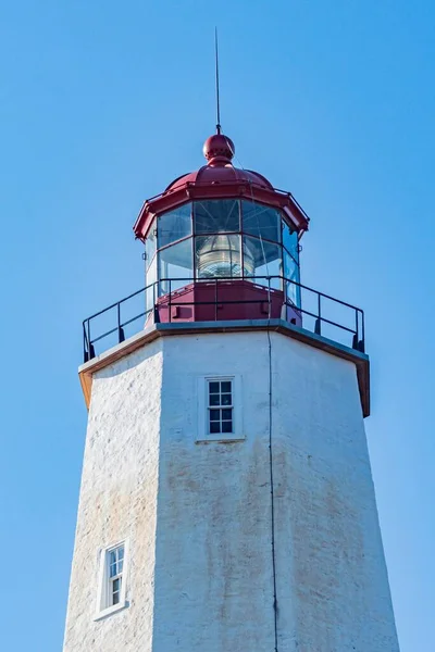 Zbliżenie Latarni Morskiej Sandy Hook Zimowy Dzień Gateway National Recreation — Zdjęcie stockowe