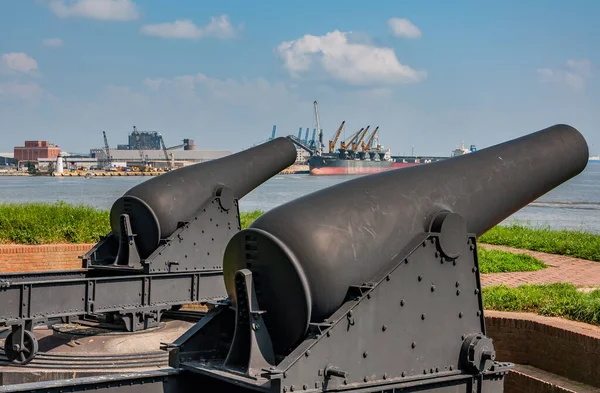 Cannons Overlooking Baltimore Harbor Fort Mchenry Maryland Usa Baltimore Maryland — Stock Photo, Image