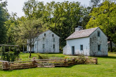 Kiracı Konutları ve Bahçesi, Hopewell Fırını Ulusal Tarih Sitesi, Pennsylvania, ABD, Elverson, Pennsylvania