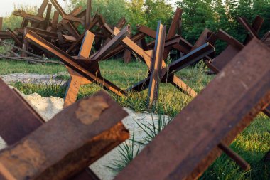 Çelik tanksavar engelleri yolda.