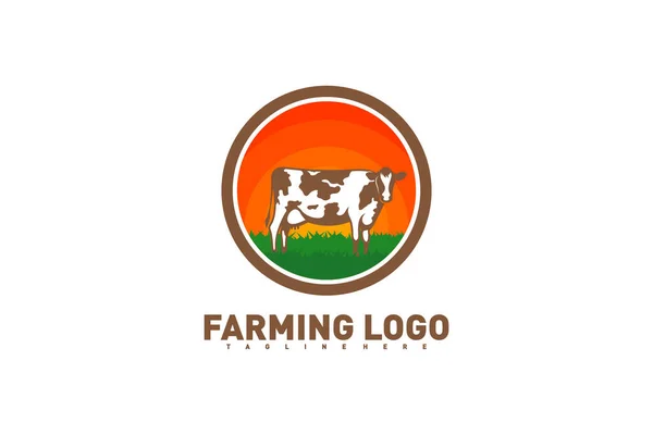 Cow Logo Vector Illustration Farm Milk Emblem Dairy Product Logo — Stock Vector
