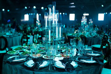 Etkinlikte çok güzel bir sofra..