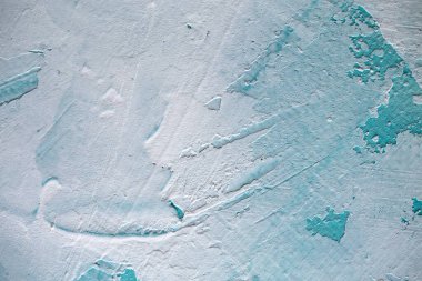 desenli dekoratif alçı mavi renkli duvar.