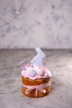 Metni kopyalayacak bir yeri olan geleneksel Paskalya pastası. Geleneksel Paskalya Keki, Paskalya Ekmeği. Kartpostal