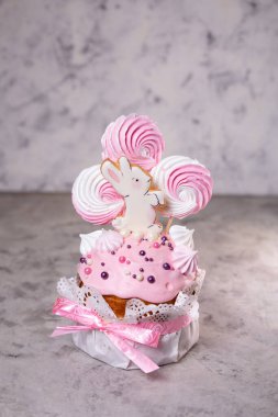 Metni kopyalayacak bir yeri olan geleneksel Paskalya pastası. Geleneksel Paskalya Keki, Paskalya Ekmeği. Kartpostal