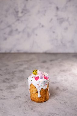 Metni kopyalayacak bir yeri olan geleneksel Paskalya pastası. Geleneksel Paskalya Keki, Paskalya Ekmeği. Kartpostal