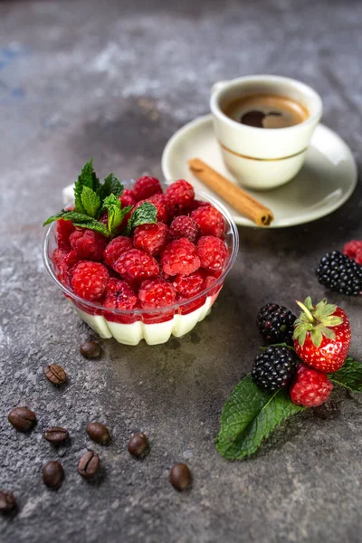 Panna Cotta Raspberries Cup Coffee Fresh Berries — 스톡 사진