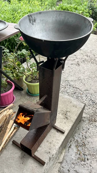 Homemade Camping Stove Cauldron Outdoor Cooking Equipment — Stockfoto